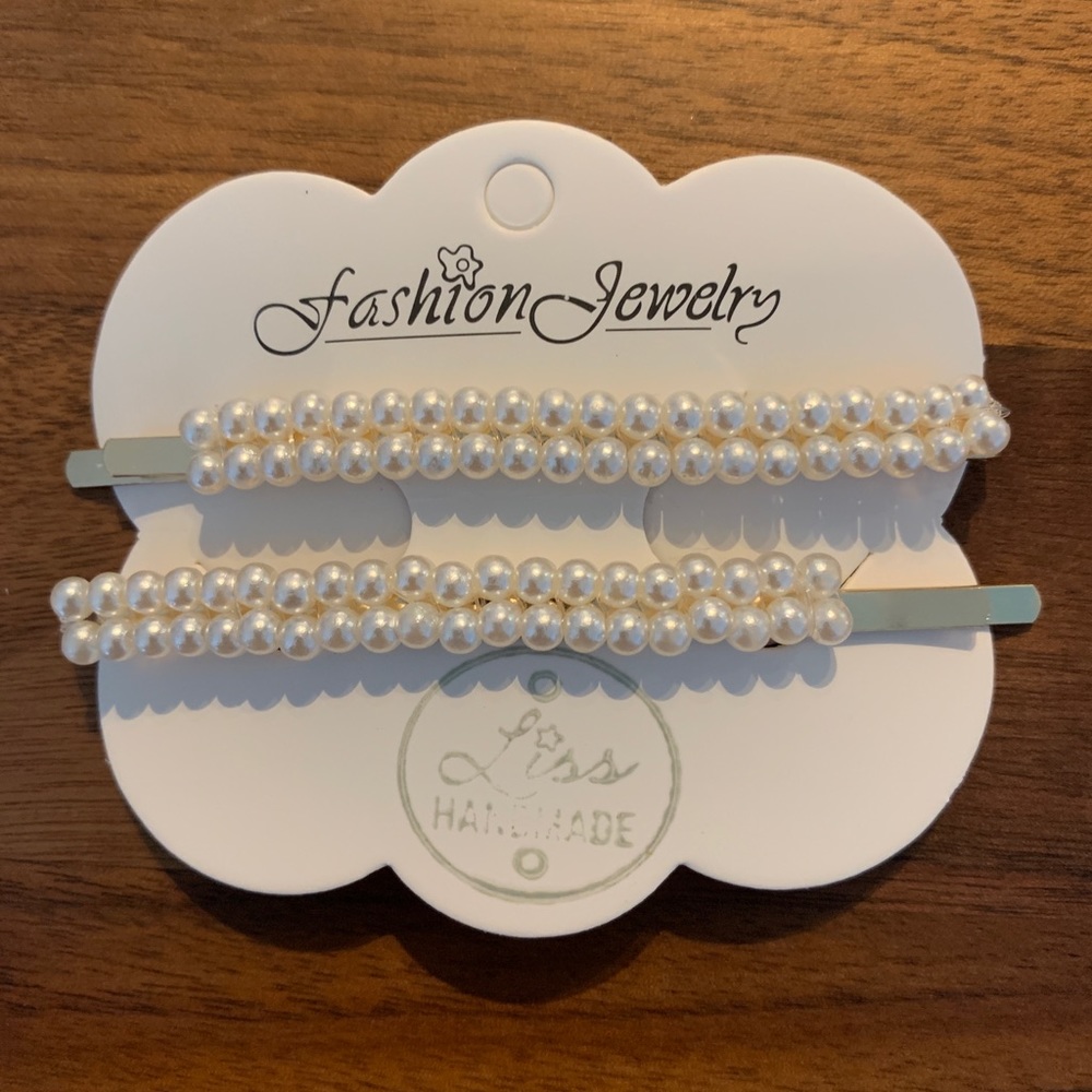 Pearls Hair Clips - Picture 4 of 7